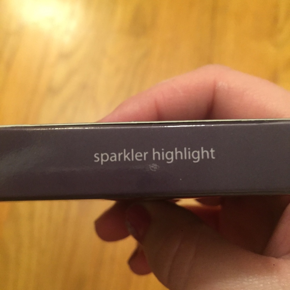 Tarte Amazonian Clay Highlighter FULL SIZE - Picture 3 of 3